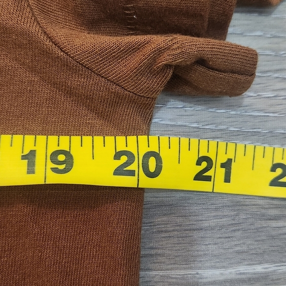 Nuuds Casual Brown Crop Top Size Small - Picture 3 of 6